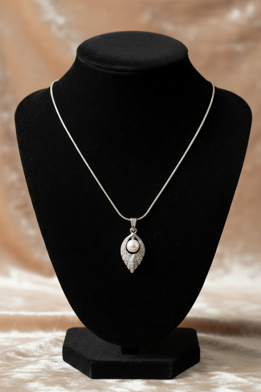 Amor Silver Pearl Necklace