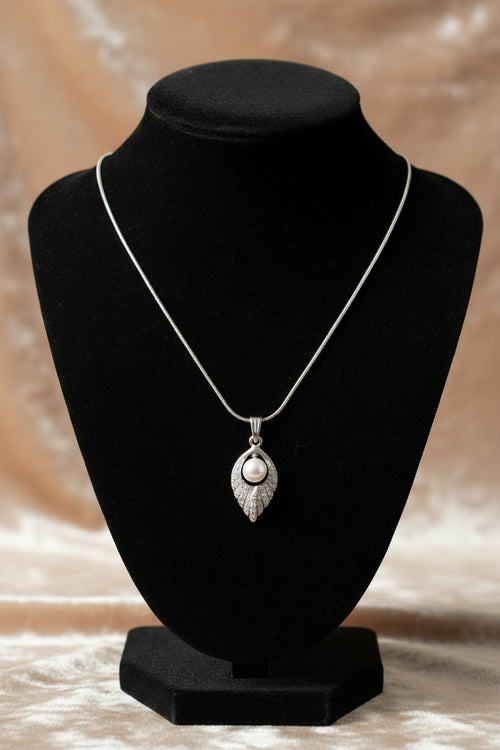 Amor Silver Pearl Necklace